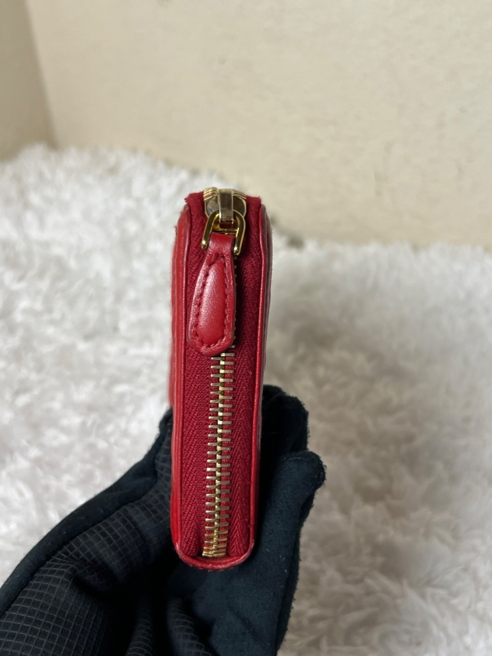 Prada Long Red Zippy Wallet - Picture 4 of 8